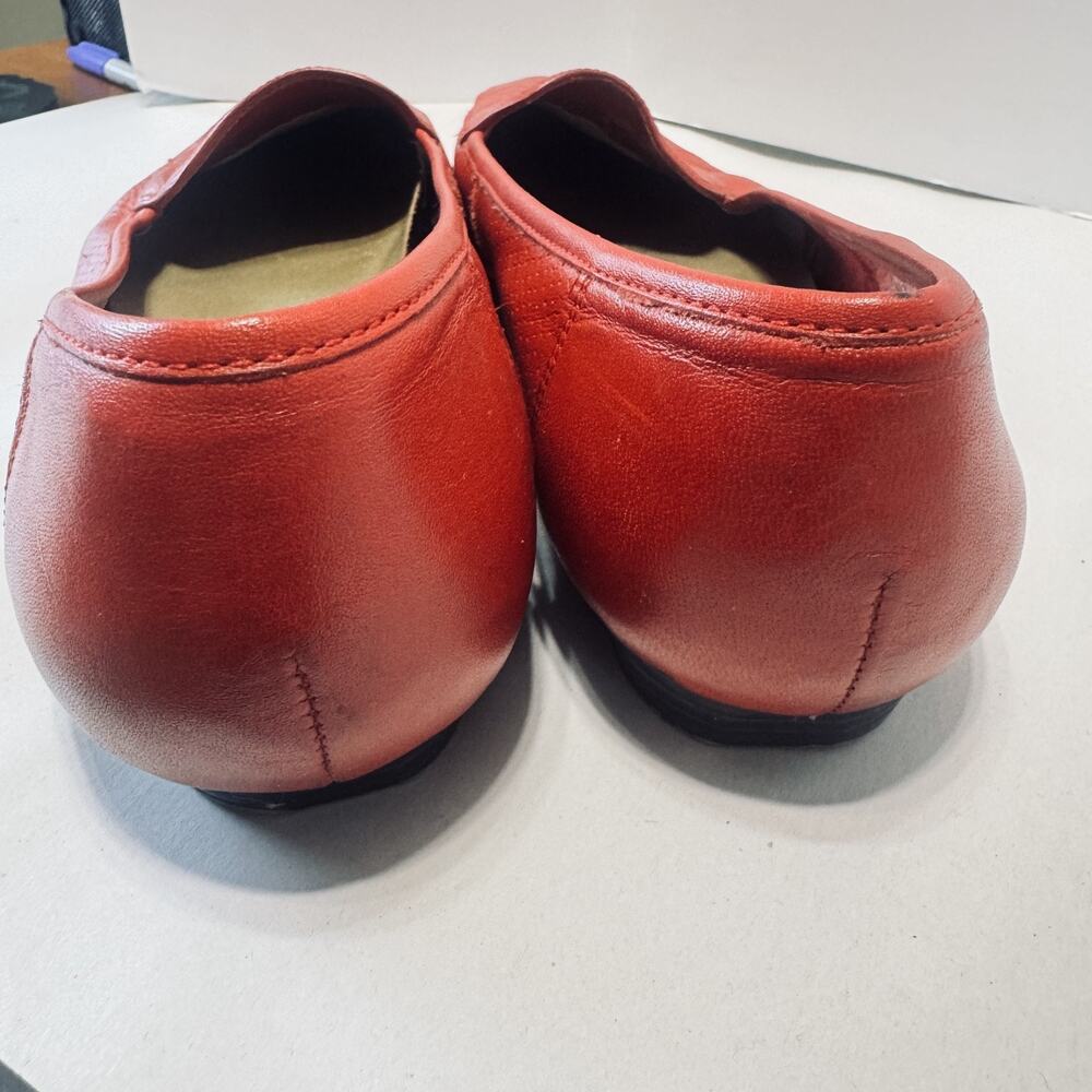 Mootsies Tootsies Leather Loafers Womens 9M Red Flats casual Slip On - Picture 6 of 6